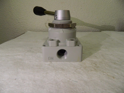 Jupiter Pneumatics Rotary Valve w/ Panel Nut 1/2" NPT 4/2 Way 5140240005JP