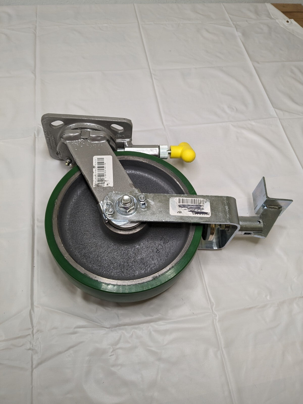 HAMILTON  Swivel Top Plate Caster 8" Diam, 2" Width 1,500 lb Cap S-WH-8DB-4SLZB