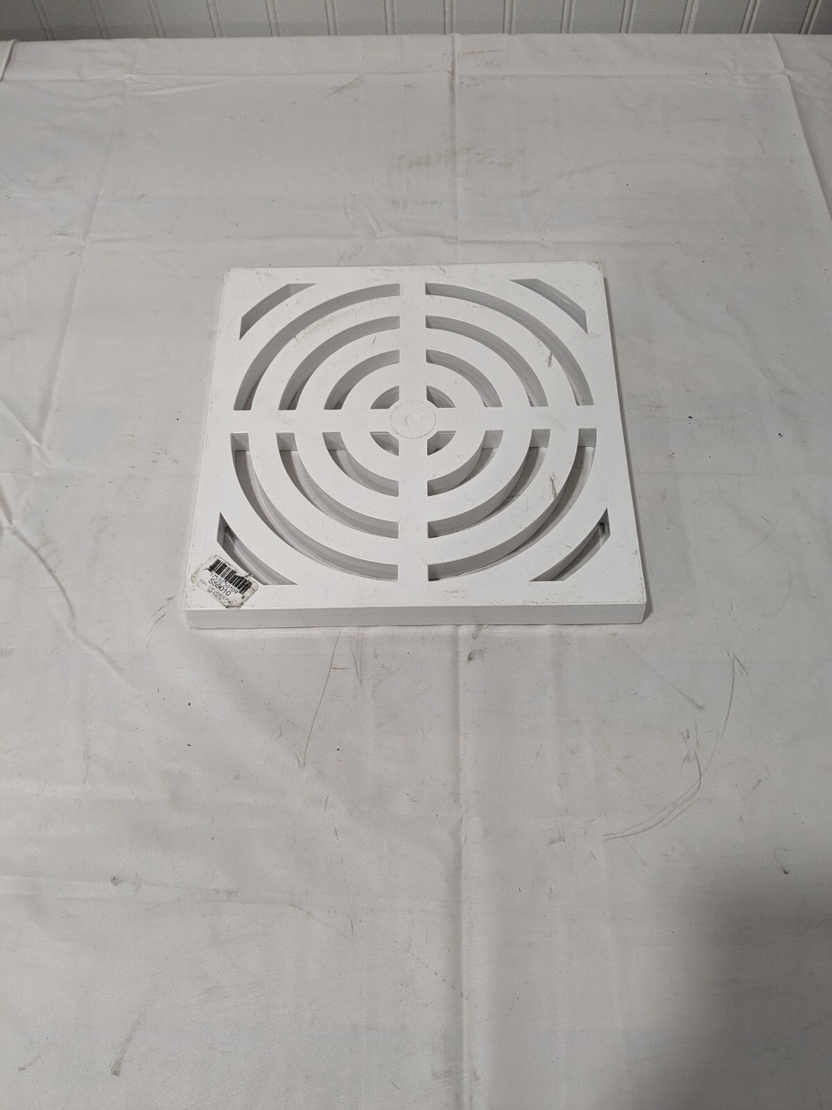 Jones Stephens Pvc Full Top Grate 3/4" X 9-1/8" X 9-1/8" S59010