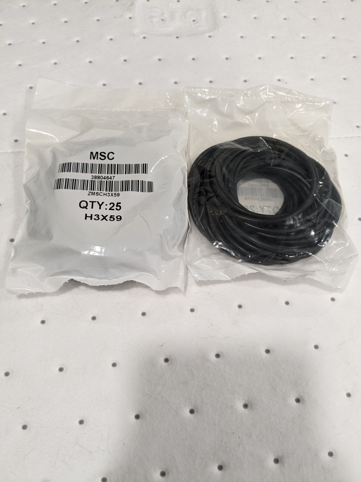 O-Ring: 65 mm OD, 59 mm ID, 3 mm Thick, Buna-N Qty 50 ZMSCH3X59