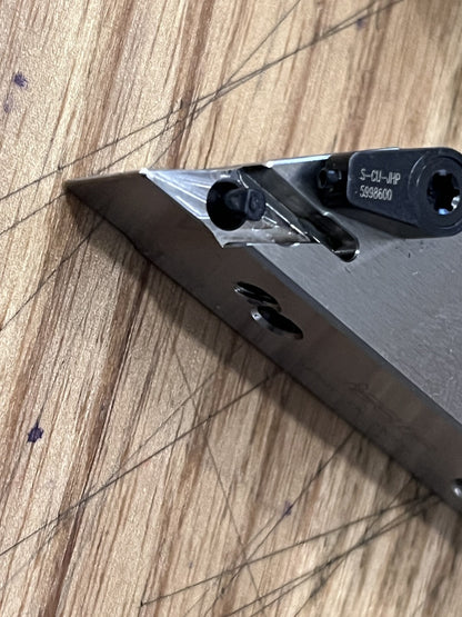 Iscar Indexable Turning Toolholder: PVACR10-2S-JHP, Lever 3606734