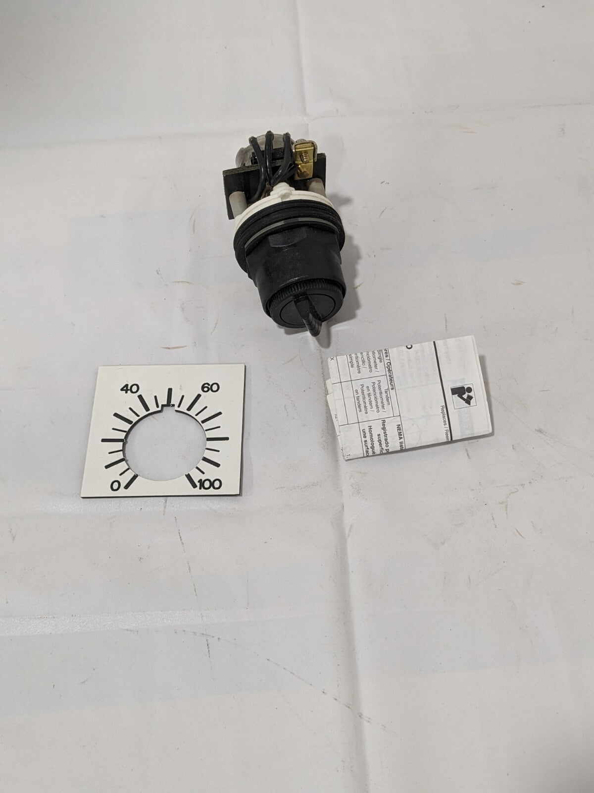 Square D Pontentiometer 50OHM, 2W, 30MM 9001-SK2101