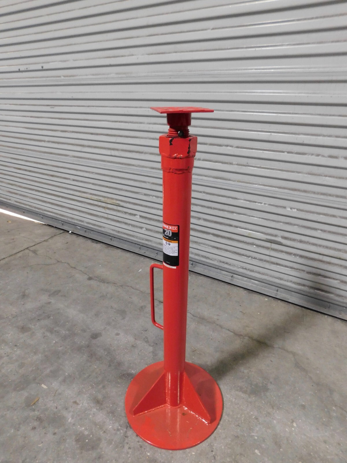 Sunex Trailer Stand 40,000 Lb Load Cap 39 to 51" Service Height 1622 INCOMPLETE