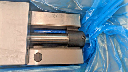 Kurt 4" Double Station Machine Vise Horizontal 2-63/64" Jaw Opening HDL4J
