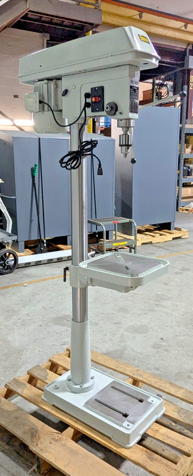 ENCO Drill Press  17" Swing  115/230V  1HP  12 Speed Step Pulley  MT3