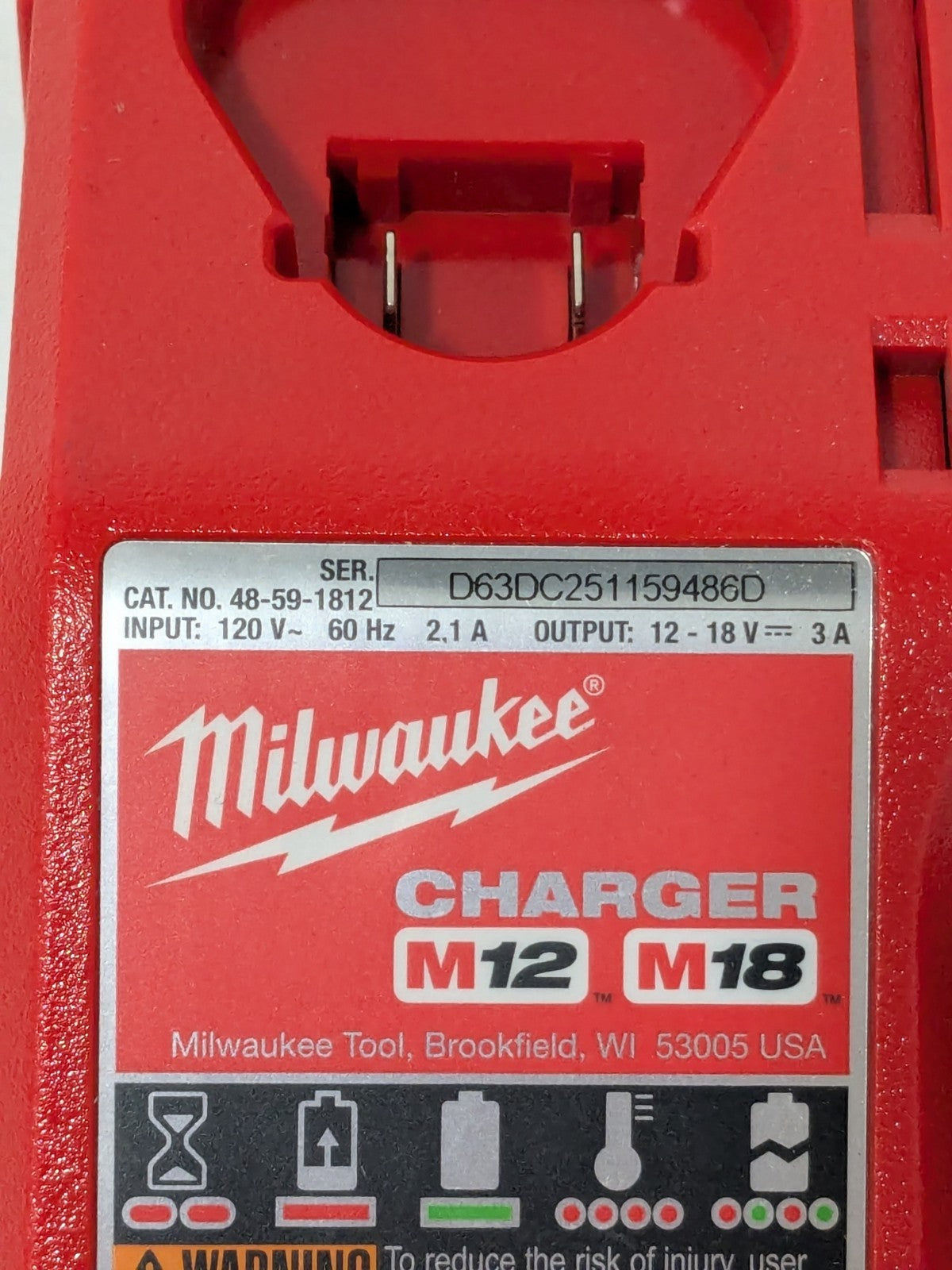 Milwaukee Tool M18 & M12™ Multi-Voltage Charger 48-59-1812