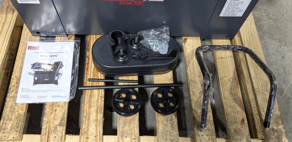 DAKE SE912  9 x 12  Horizontal Bandsaw 110v  1HP  Step Pulley  *Scratch & Dent*