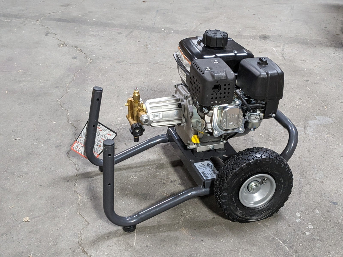 Briggs and Stratton 020775A Gas Powered Cold Water Pressure Washer 3400 PSI
