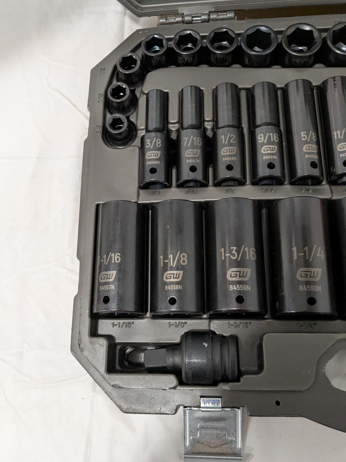 GEARWRENCH 39 Pc 1/2" Drive 6 Point Standard & Deep Impact SAE Socket Set 84947N