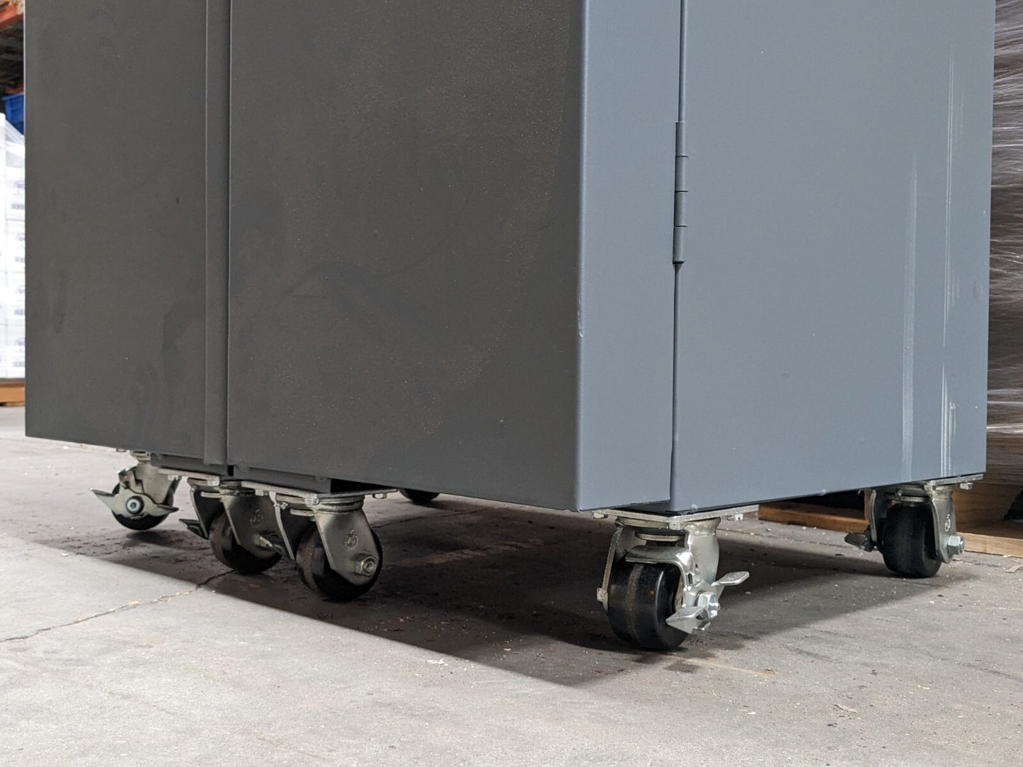 Durham Mobile Storage Cabinet w/ Bins 3-Shelf 76 x 36 x 24 Scratch N Dent