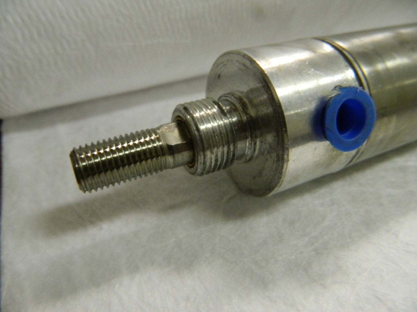 Schrader 1.5" Bore x 10" Stroke Non-Repair Magnetic Cylinder 1.50DSRM1