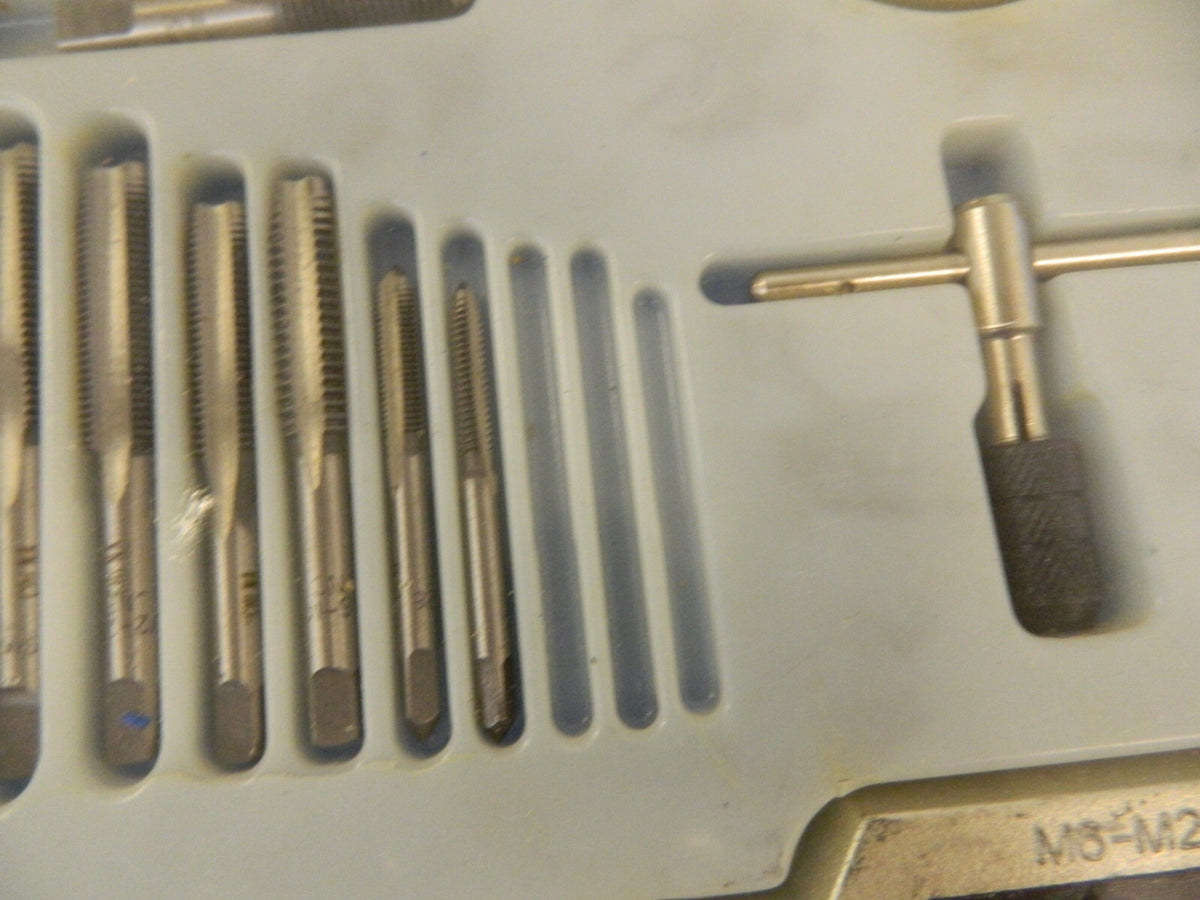 Interstate #4-40 to 1-14 Tap, NPT, UNC, UNF Tap & Die Set INCOMPLETE CCT1569