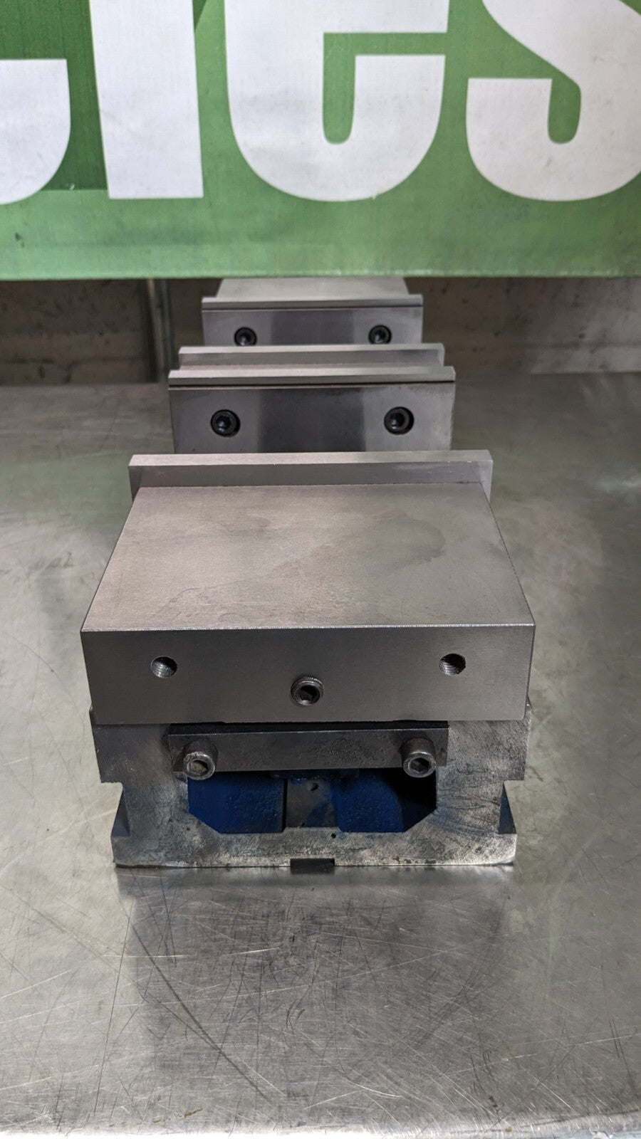 Machine Vise 4" Jaw Opening Horizontal Stationary Base 2" Jaw Height Incomplete