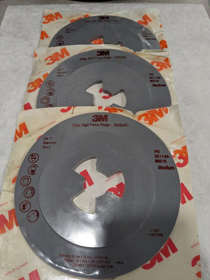 3M  Face Plate for Sanding Discs: 5/8-11 Plastic, 7,000 Max RPM Qty 3 45193