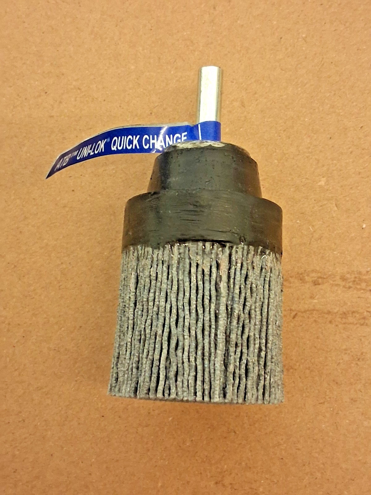 Osborn Silicone Carbide Crimped Disc Brush 1-1/2" 80 Grit 0004725100