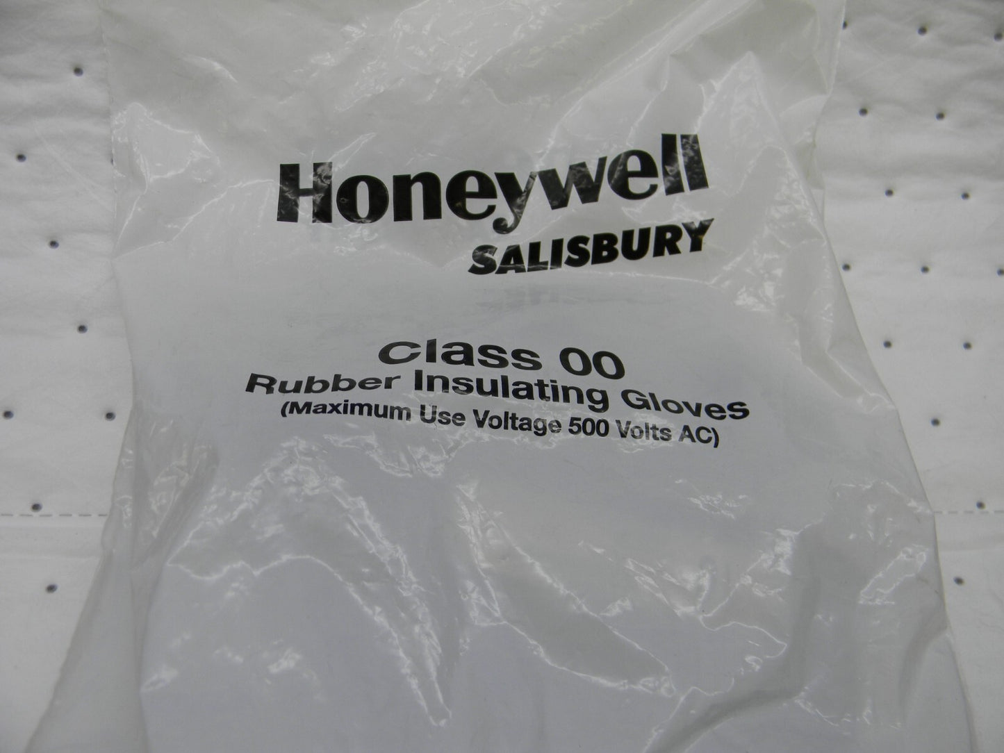 HONEYWELL Class 00, Size XL (10), 11 Long, Rubber Lineman's Glove E0011B/10