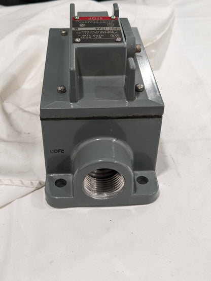 Allen-Bradley Series M Standard Duty Push Button 800S-1SA4