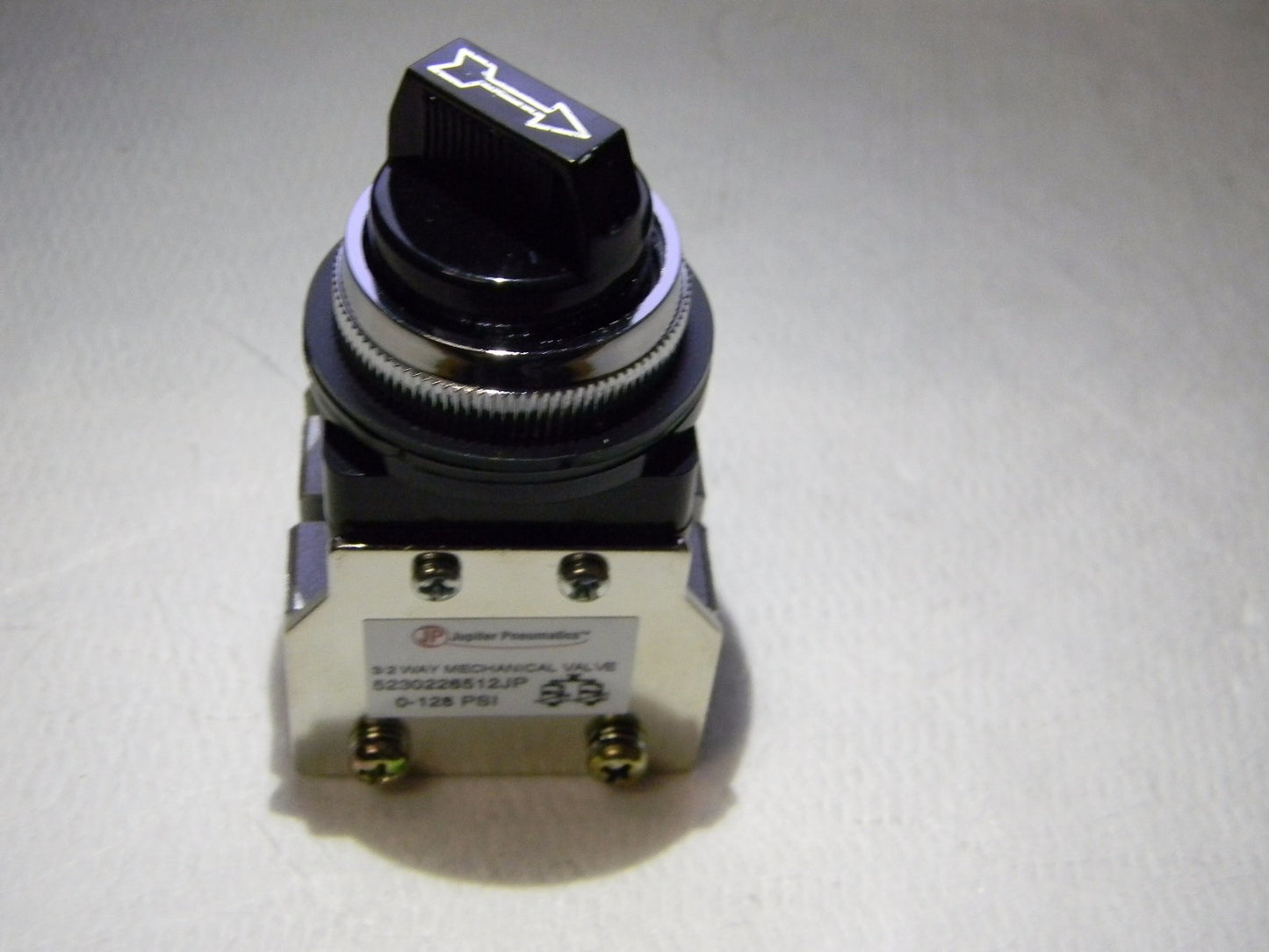 Jupiter Pneumatics Mechanically Operated Air Valve 1/8 NPT 3 Way 2P 5230226512JP