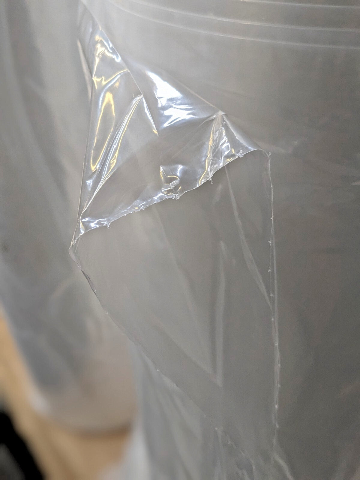 1 ROLL OF 200 Poly Bags Clear w/Perforations 24" X 77" 0.0015 Mil A010459