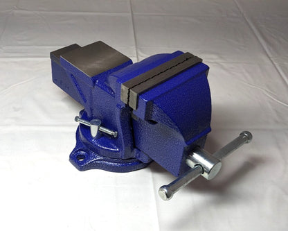 WILTON  4" Bench Vise   4" Jaw Width & Opening  11104