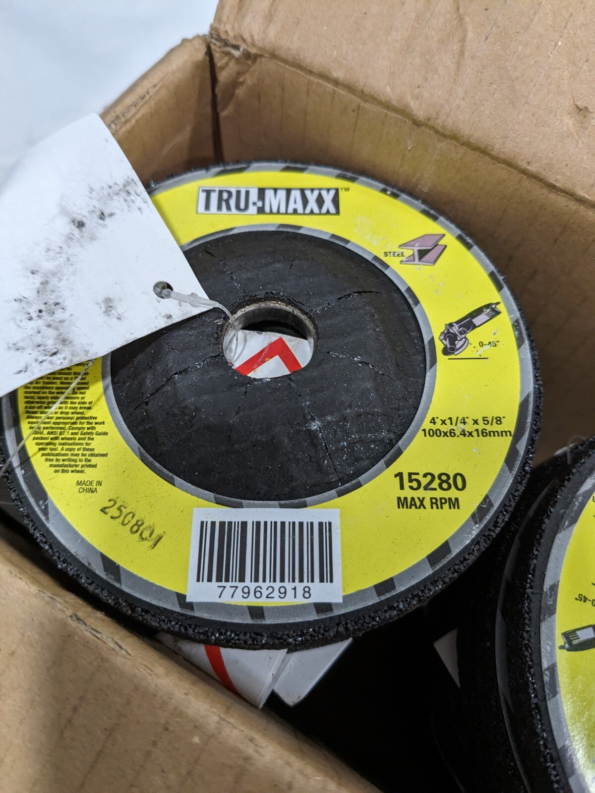 TRU-MAXX Depressed-Center Wheel: Type 27, 4" Dia, 1/4" Thick, 5/8&quot