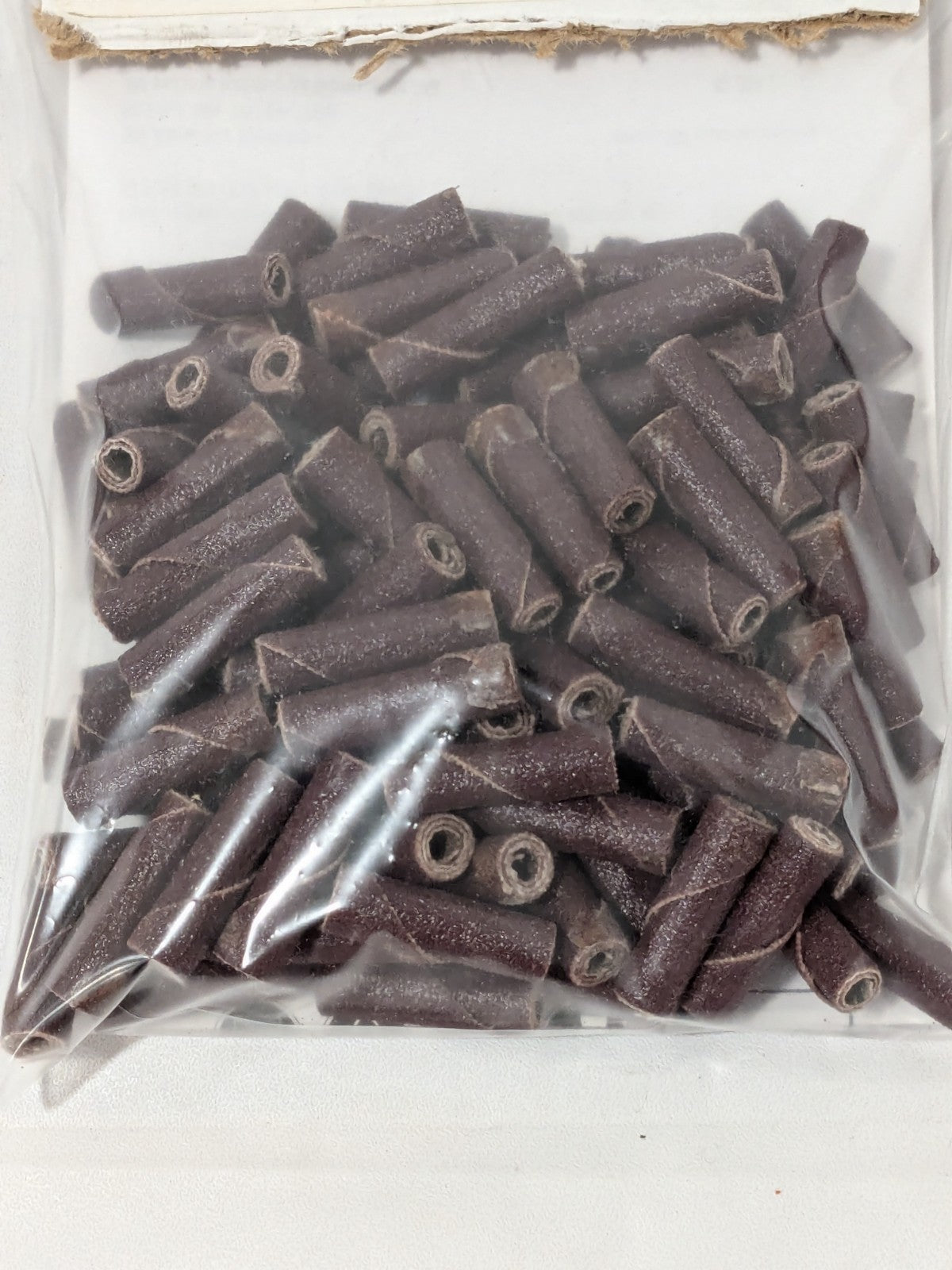 3M Straight Cartridge Roll: 1/4" Dia, 120 Grit, AO Pack of 100 7100080023