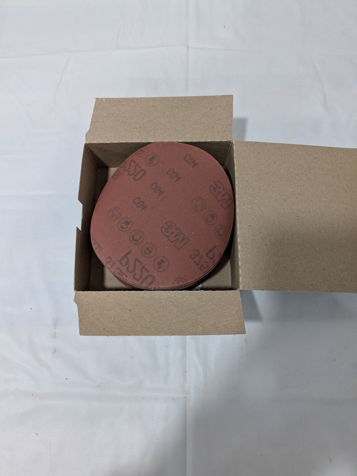 3M Aluminum Oxide Hook & Loop Disc 5" Diam, 220 Grit Qty 50 7100106759