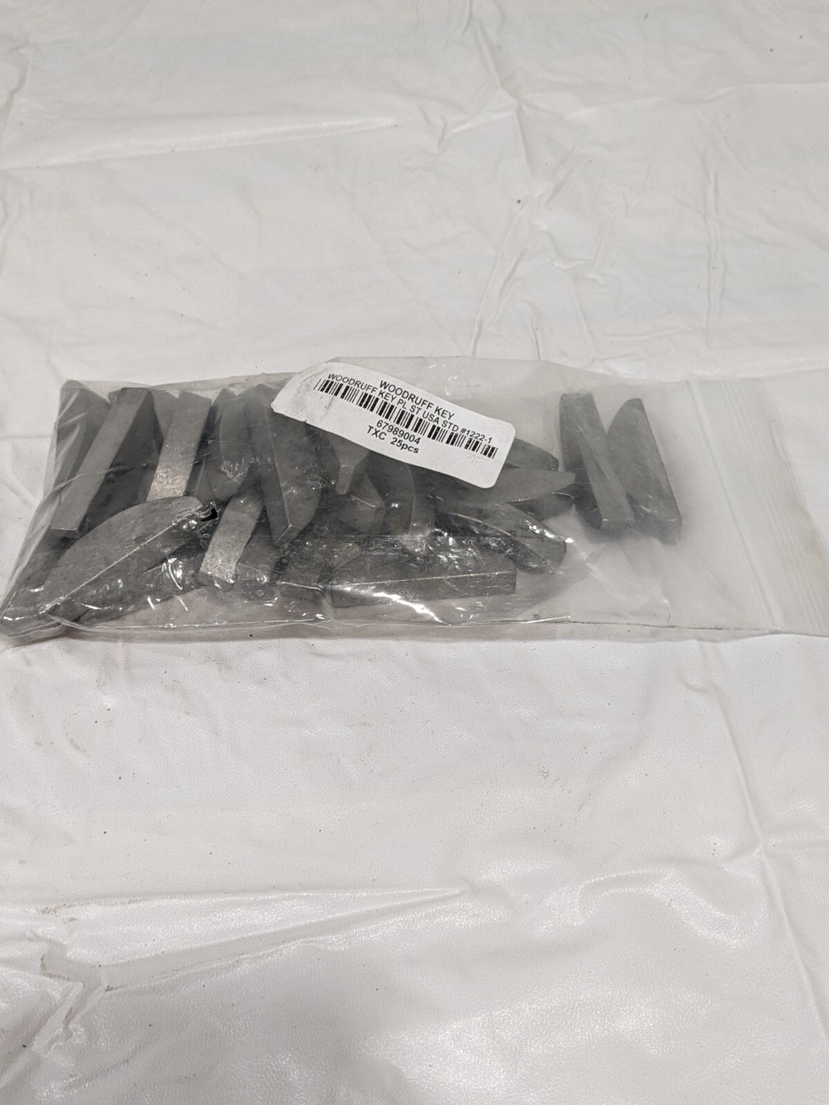 #1222-1 Standard Woodruff Key 2-3/4″ Long x 3/8″ Wide, Steel Qty 25 TXCARBON