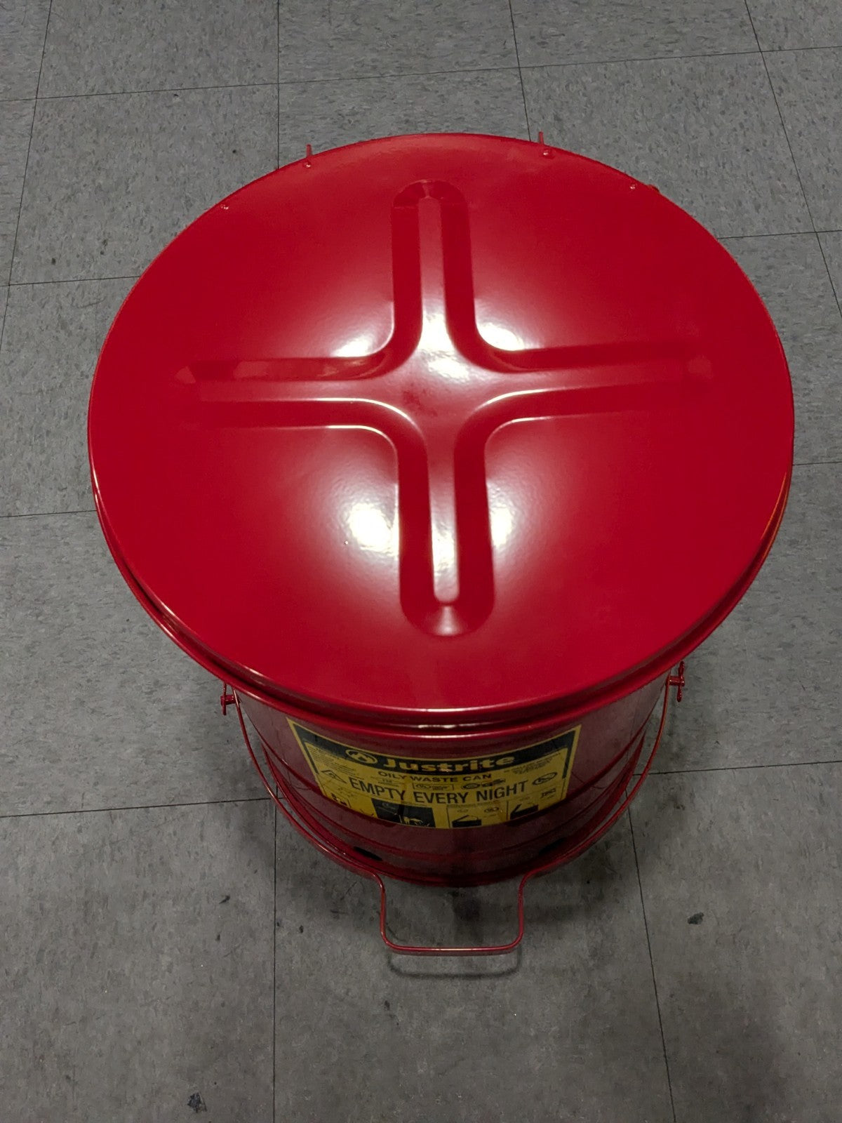 JUSTRITE Oily Waste Can: 10 gal, Steel, Foot Operated 09308