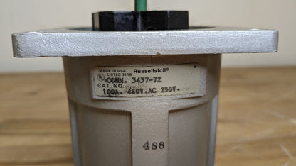 Russell &amp; Stoll 3437 100 Amp 480 VAC 2P3W Plug Pin &amp; Sleeve Receptacle N