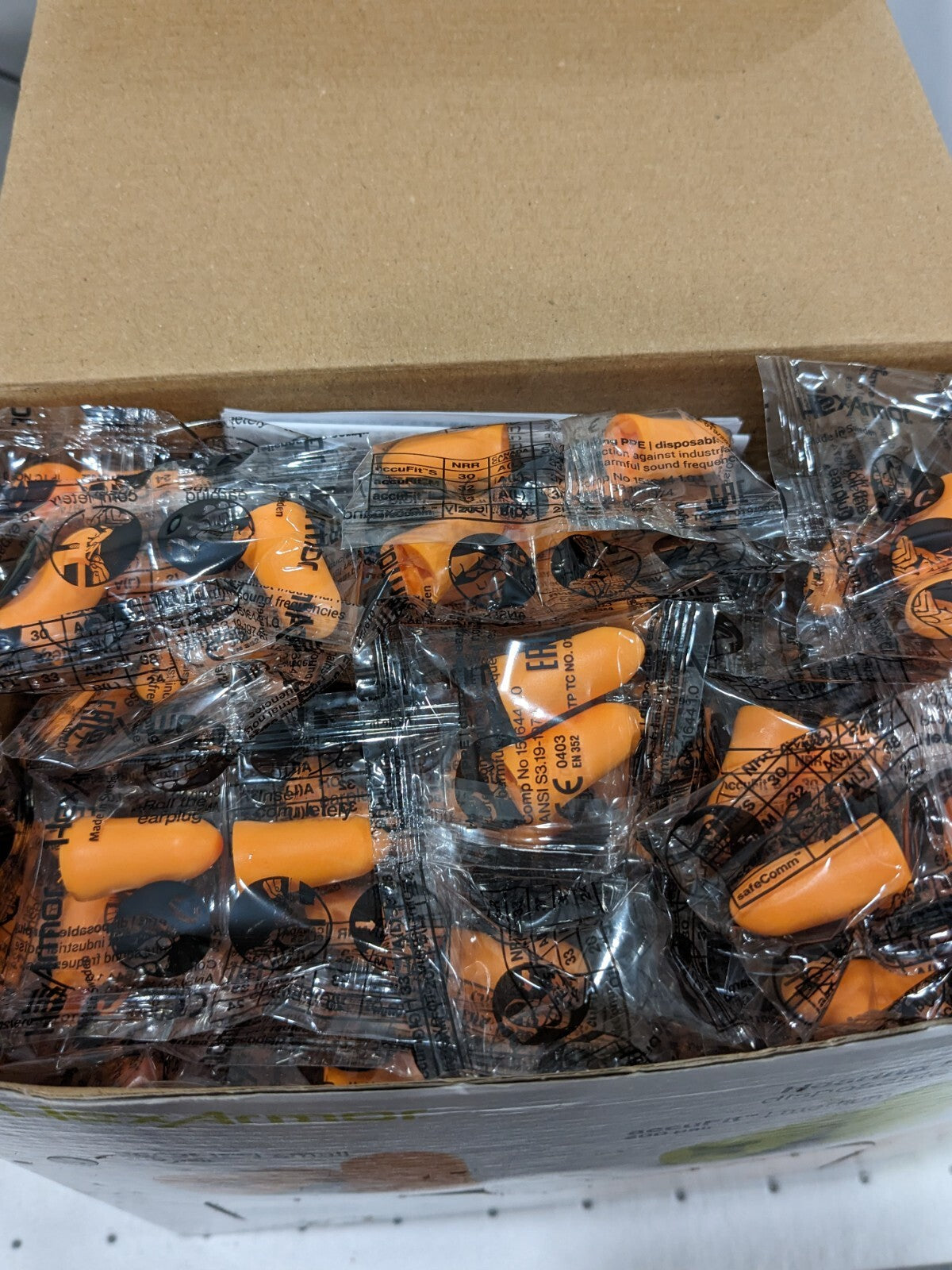 HEXARMOR Earplugs: 32 dB, Polyurethane & Foam, Taper End Sz S Qty 200 18-11001