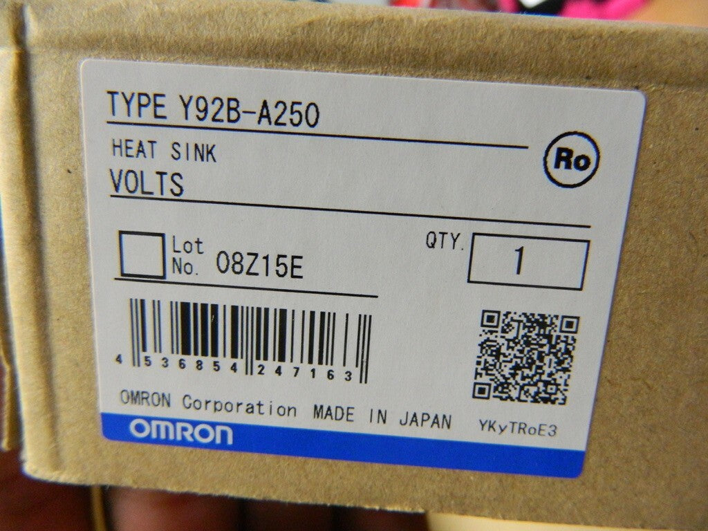 OMRON 9.84 Inch L x 1.8 "Deep x 3.94" High, Standard Solid State Relay Heat Sink