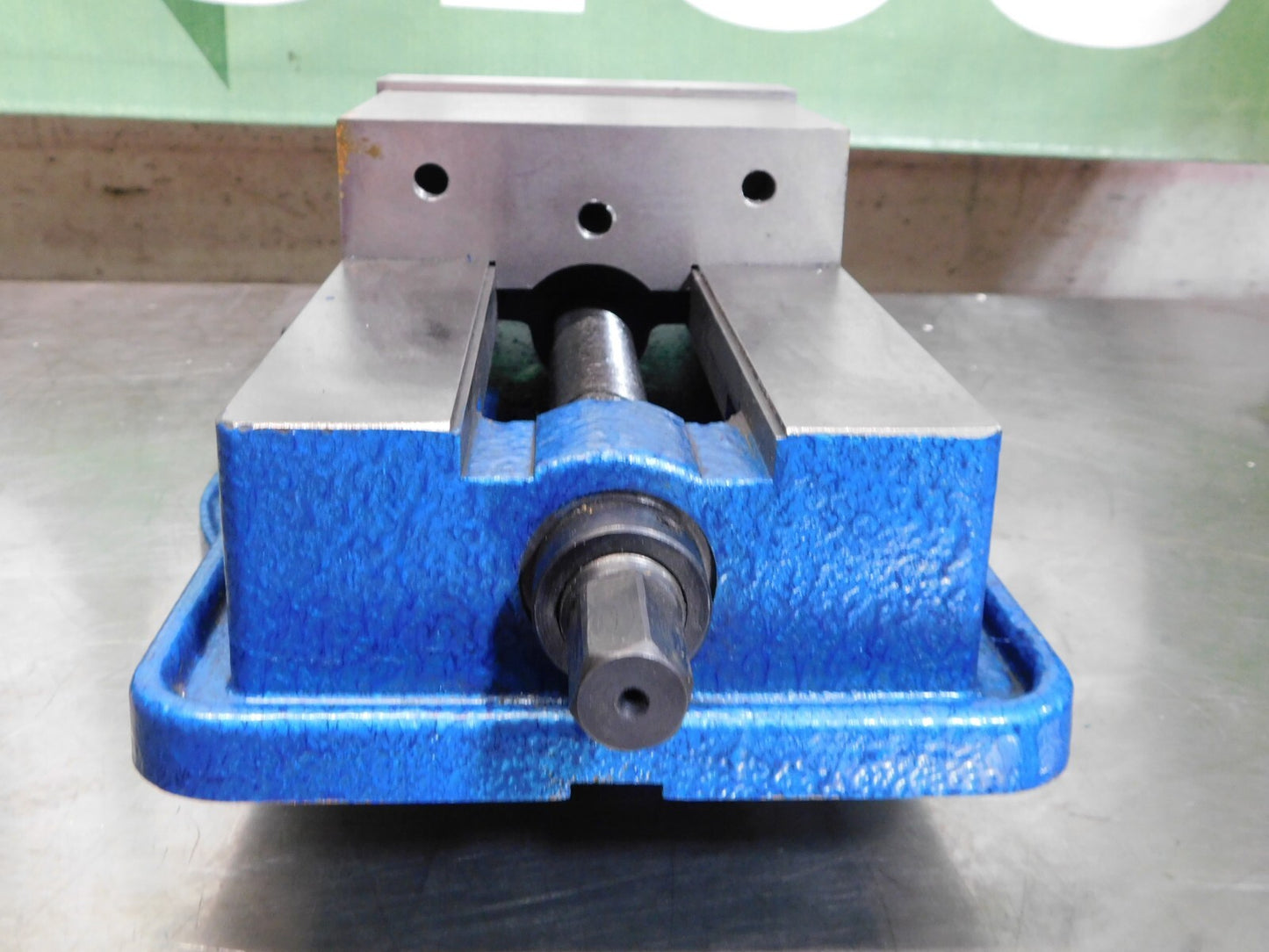 Pro-Grade 6" Opening 6" Manual Horizontal Swivel Precision Machine Vise 428-7261