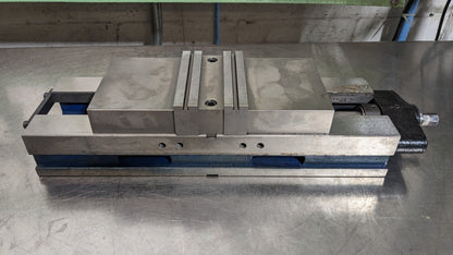 Machine Vise 4" Jaw Opening Horizontal Stationary Base 2" Jaw Height Incomplete