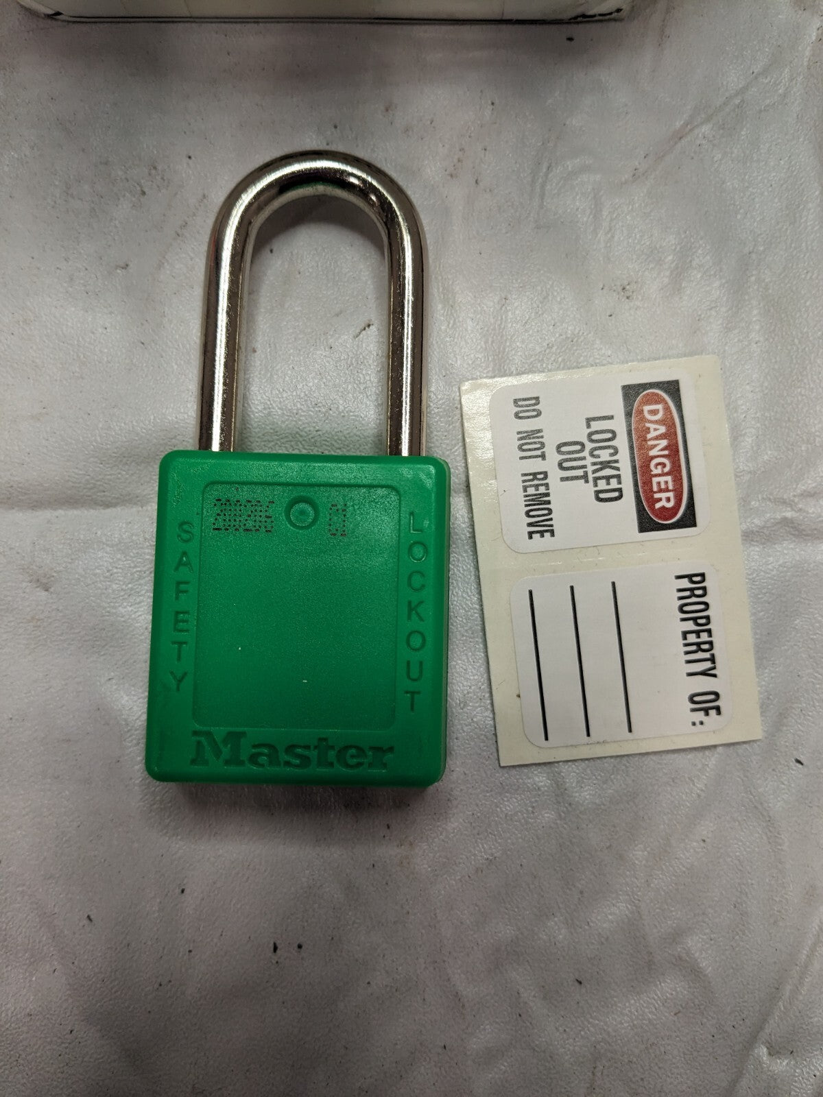 MASTER LOCK Lockout Padlock: Keyed Alike, Thermoplastic Qty 6 410KAS6GRN