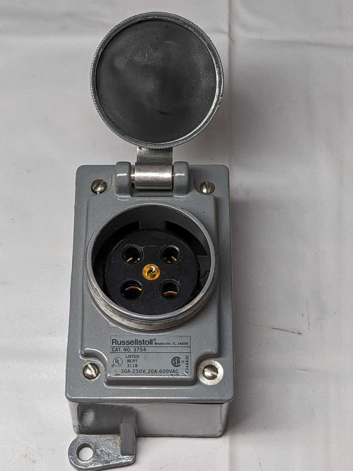 Russellstoll 30A 250V 20A 600VAC Water Tight Receptacle 3754