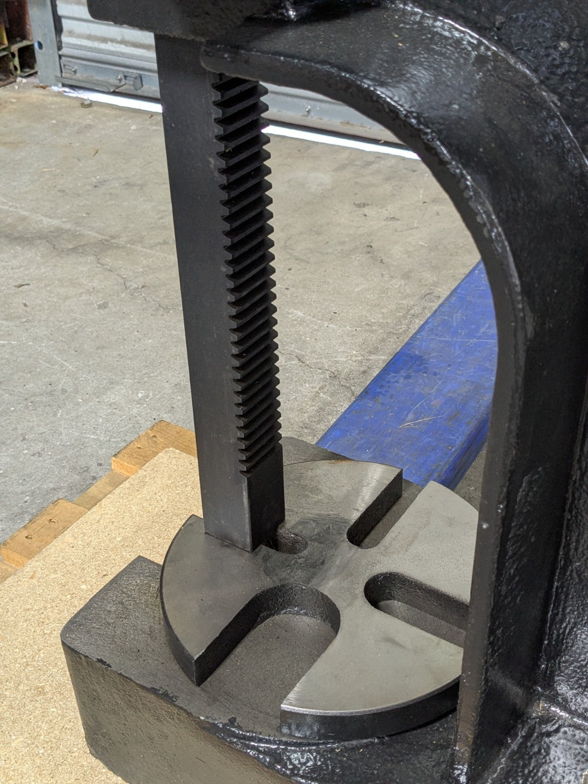 Gibraltar Heavy Duty Manual Arbor Press 4 Ton Pressure 16-3/4" Stroke