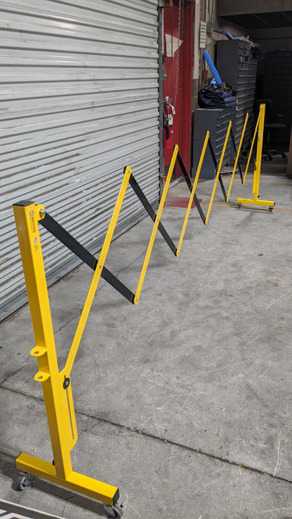 Expandable Barricade 37 x 11' Aluminum & Steel Frame Black & Yellow Aluminum