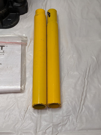 OMEGA LIFT EQUIPMENT 4 Ton Capacity Hydraulic Bottle Jack 10045W USED