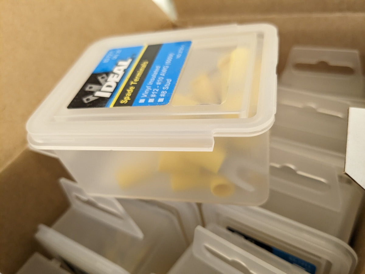 IDEAL Standard Fork Terminal 250pcs Yellow Partially Insulated #8 Stud 83-7211