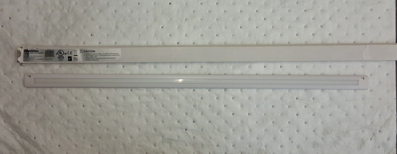 GMLighting GM Lighting LED Undercabinet Fixture 32" Long LARC6-32-WW-W