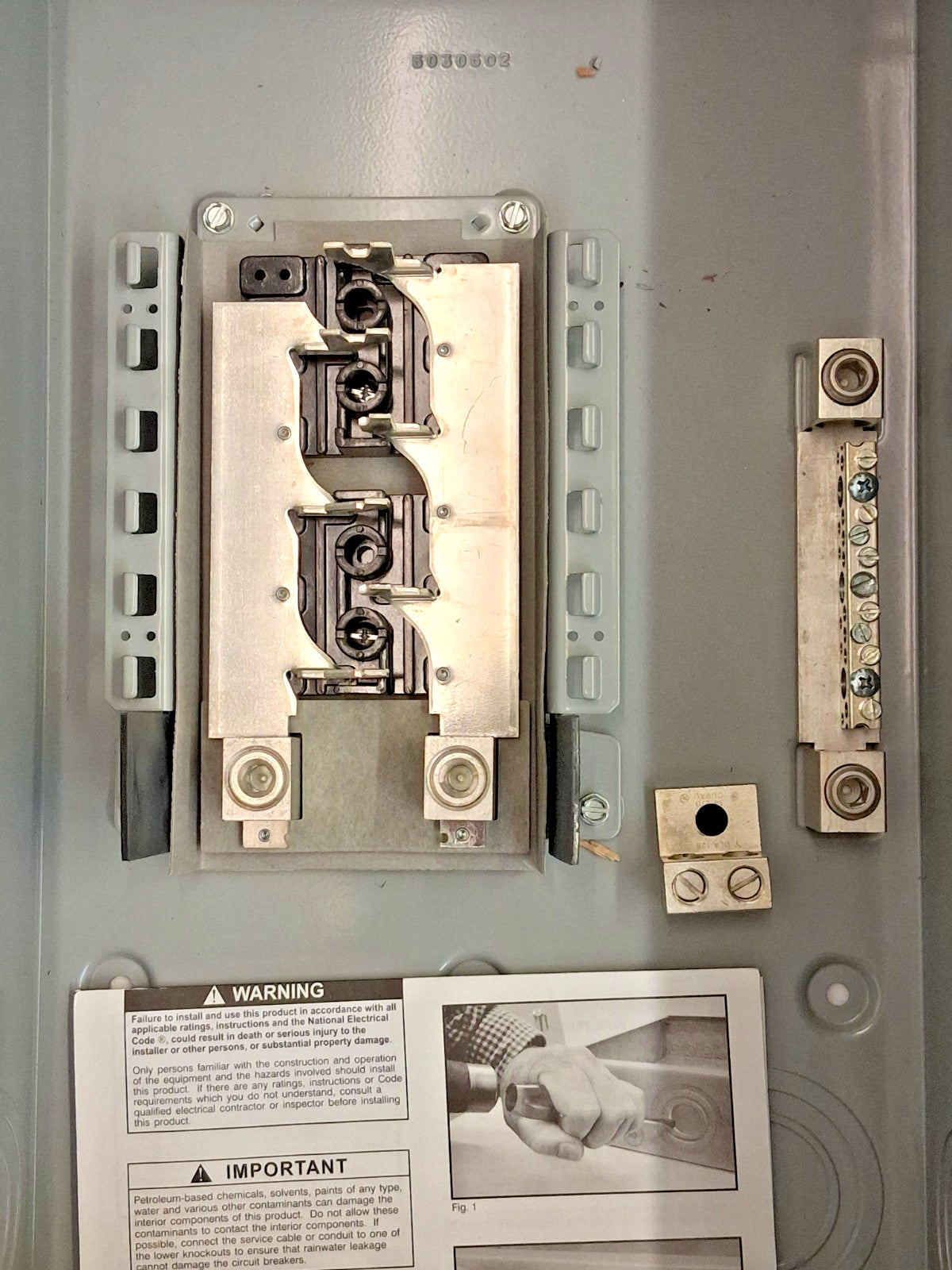 Murray 200 AMP Trailer Panel LW004TR