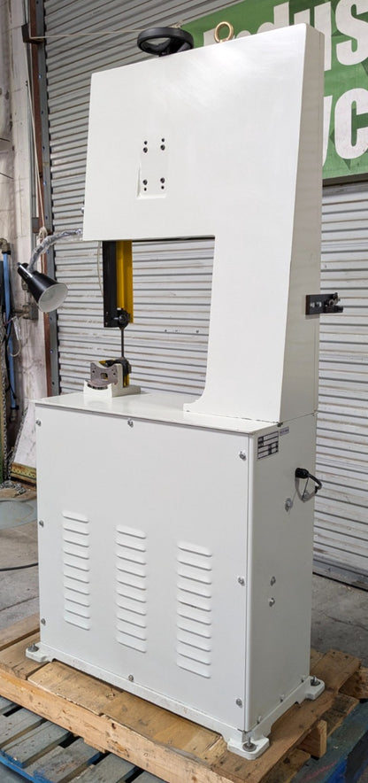 KBC Model 450 18" Vertical Bandsaw  220V/3ph  1HP  Variable Speed  *Never U