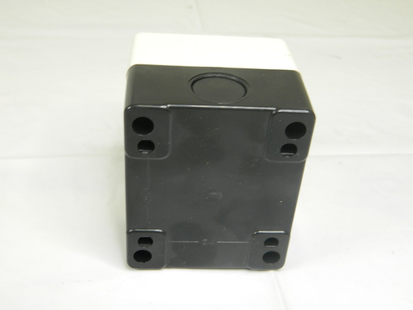 ACI Push-Button Control Station: Maintained, NO/NC, Emergency Stop 114889