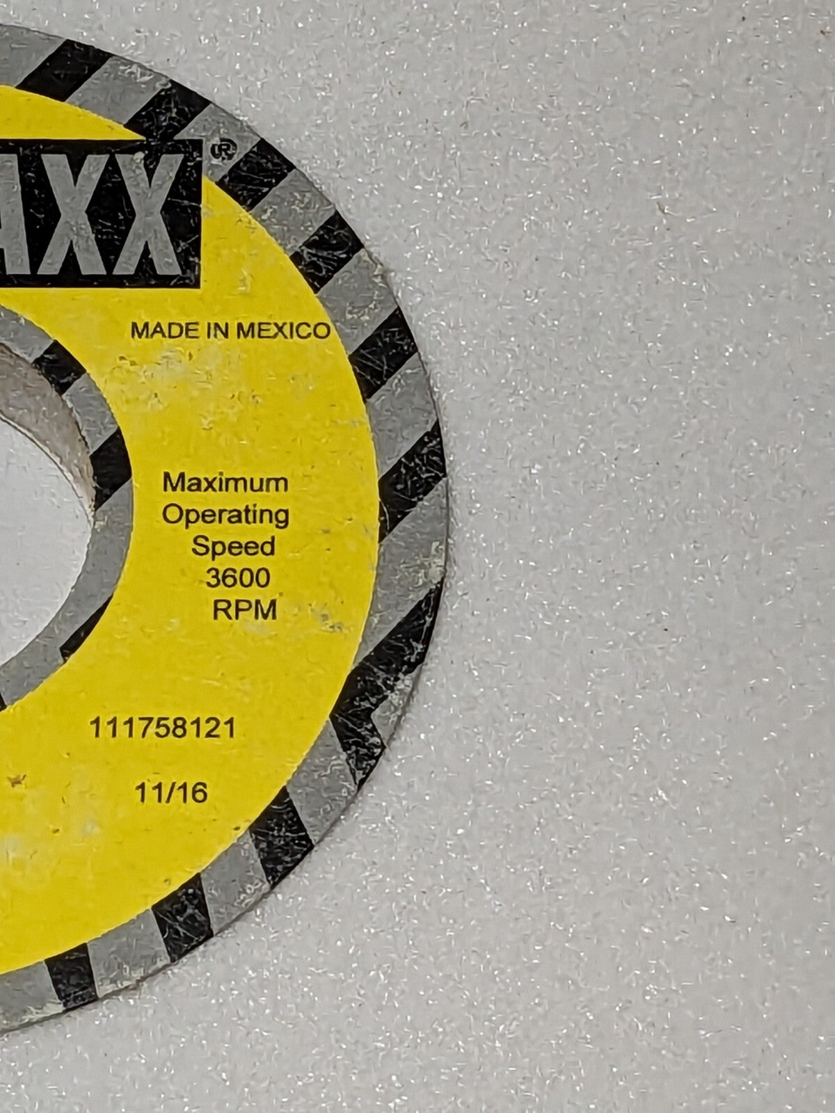 TRU-MAXX Surface Grinding Wheel 8" X 1/2" X 1-1/4", 60 Grit 66253255464