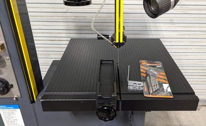 DAKE V-16 Vertical Bandsaw - 220/440V 3PH  2HP 987030  *Shipping Damage*