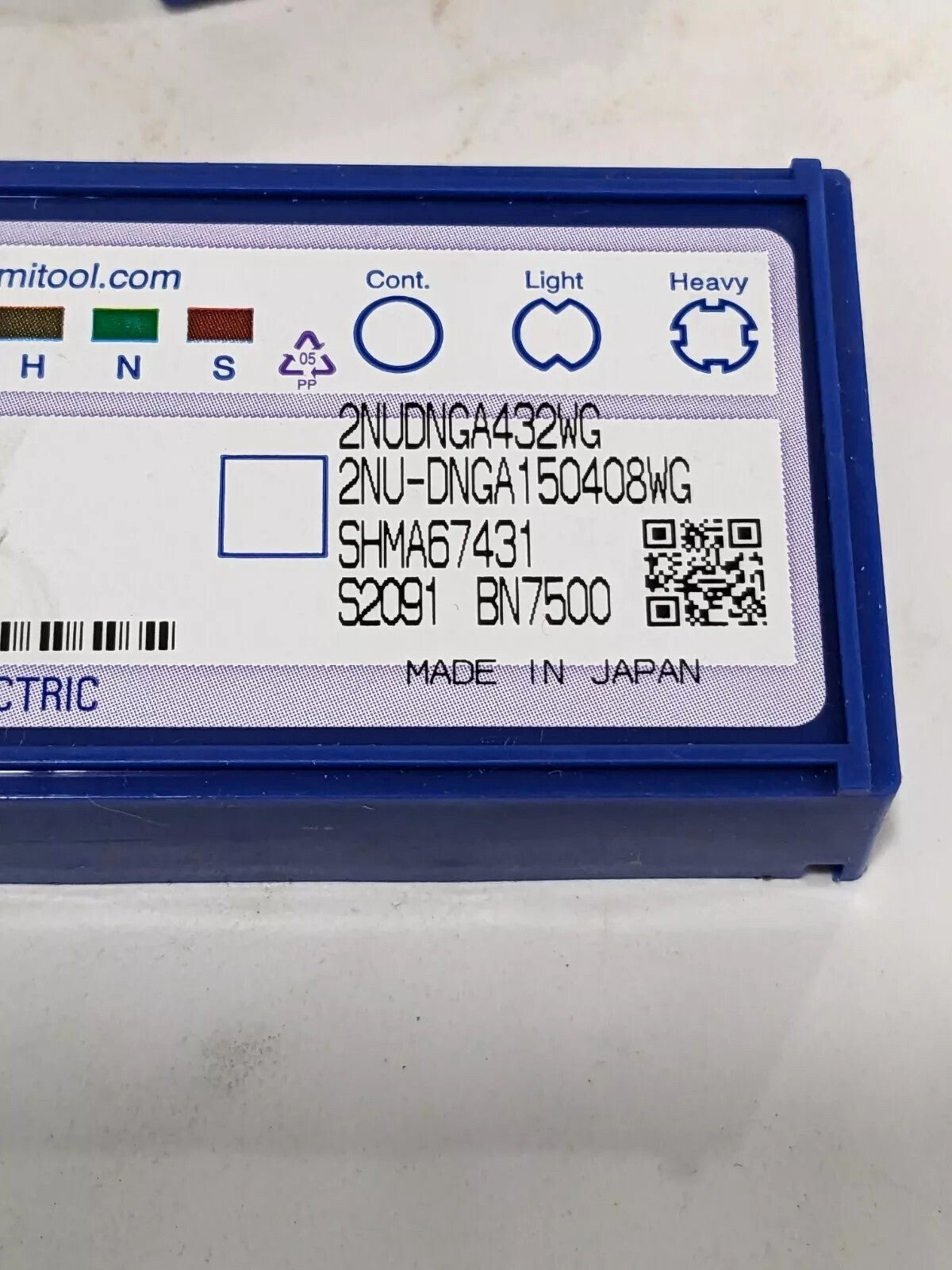 SUMITOMO PCBN Turning Insert: 2NUDNGA432WG-BN7500 Qty 2 16RKECJ