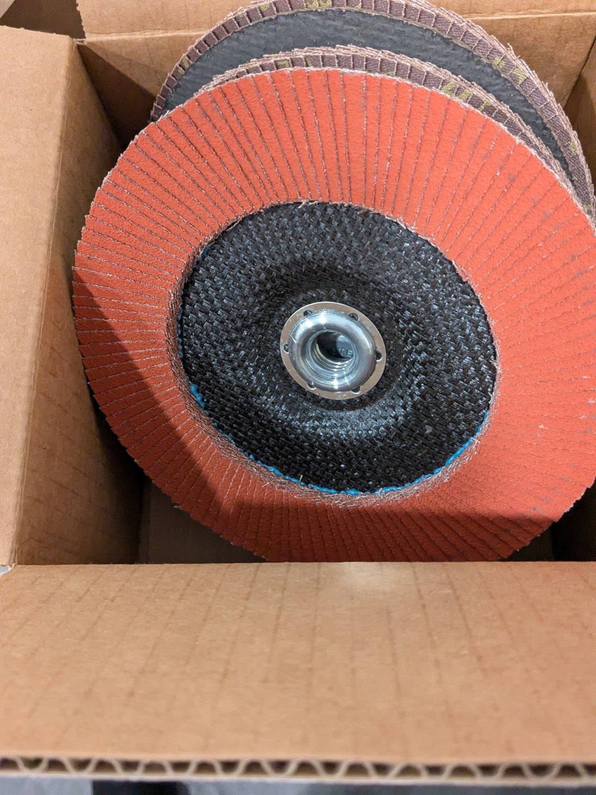 3M Flap Disc: 7" Dia, 80 Grit, Ceramic Alumina, Type 27 Box of 5 7000118486