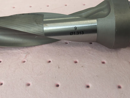 KENNAMETAL Replaceable-Tip Drill: 33.35 to 34.35 mm Dia Weldon Flat Shank1616100