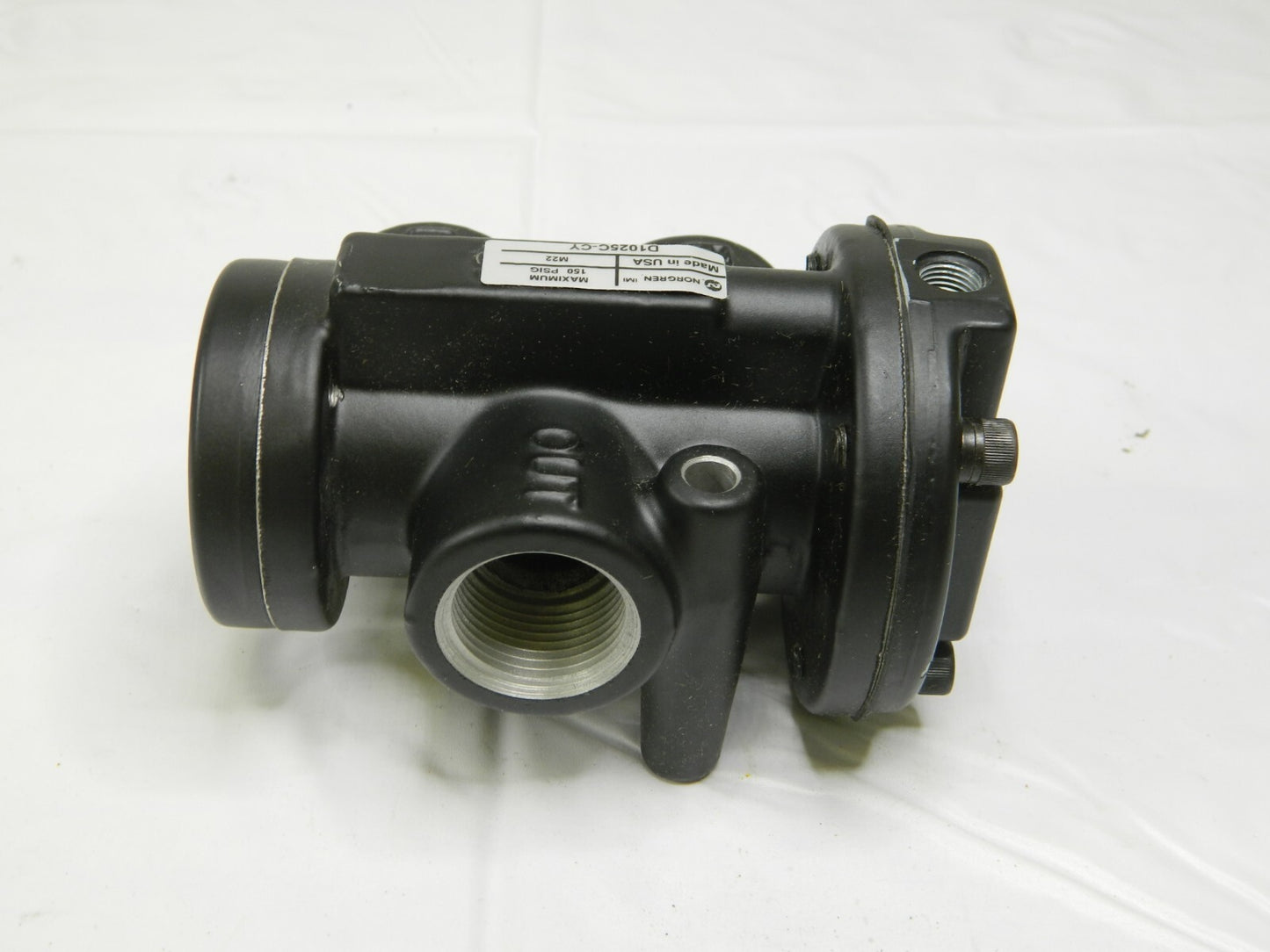 NORGREN Mechanically Operated Valve: Poppet, 3/4" Inlet/Outlet D1025C-CY